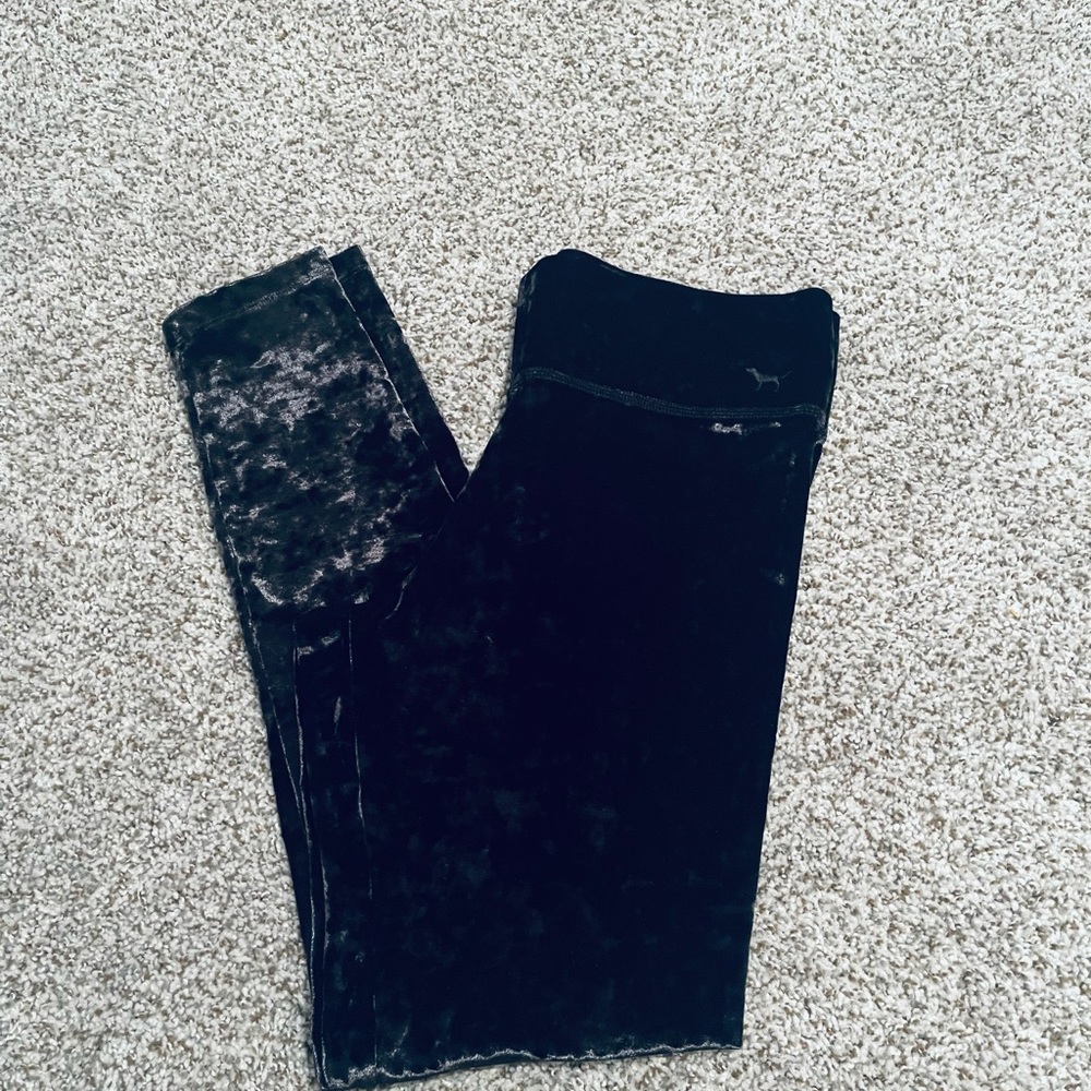 🌸Like New PINK Velvet Leggings